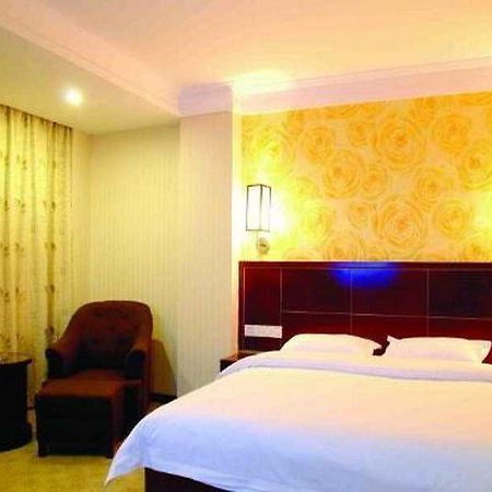 One Plus One Business Hotel Canton Esterno foto