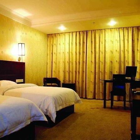 One Plus One Business Hotel Canton Esterno foto